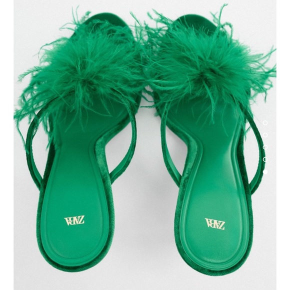 ZARA Feathered Velvet Heeled Sandals - Picture 4 of 5